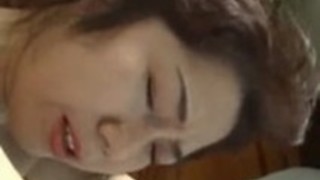 彼の日本のふしだらな女とポジションを通る作動 彼の日本のふしだらな女とポジションを通る作動