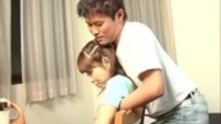 ヤング雫はコックに汚い行く ヤング雫はコックに汚い行く