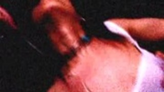 レズビアンの女の子は、近くに一緒に踊るとタッチ&/トランスBGM付きお互いを感じる レズビアンの女の子は、近くに一緒に踊るとタッチ&/トランスBGM付きお互いを感じる