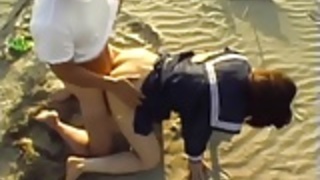 ビーチでハードコアなセックス ビーチでハードコアなセックス