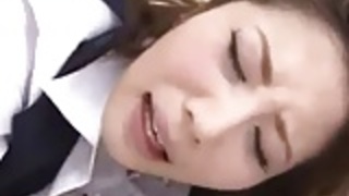 日本のキューティーは、複数のクリームパイを取得 日本のキューティーは、複数のクリームパイを取得