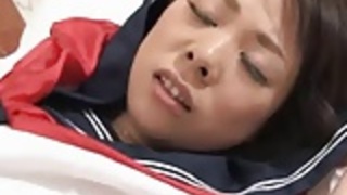 アジアの湯たんぽは、ディックを吸うと巨根を取得 アジアの湯たんぽは、ディックを吸うと巨根を取得