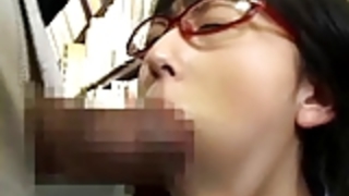 書店での学校の女の子 書店での学校の女の子