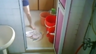 成熟は、シャワーを浴びて 成熟は、シャワーを浴びて