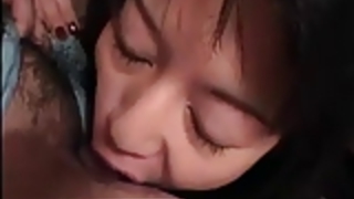 【無修正】コンドーム装着が下手くそな淫乱熟女! 【無修正】コンドーム装着が下手くそな淫乱熟女!