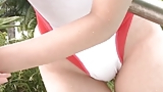 ソフトコア小柄なアジアの十代の水着いじめる ソフトコア小柄なアジアの十代の水着いじめる