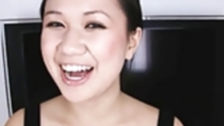 悪いというかわいいアジアの女の子 悪いというかわいいアジアの女の子