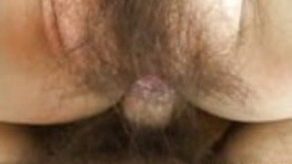 成熟した日本の中京牧子さんは、 成熟した日本の中京牧子さんは、