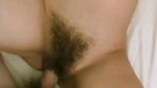 ティーン・ジャパニーズ・ベイビー、ヤマオカ・チサが彼女の濡れた猫を披露する ティーン・ジャパニーズ・ベイビー、ヤマオカ・チサが彼女の濡れた猫を披露する