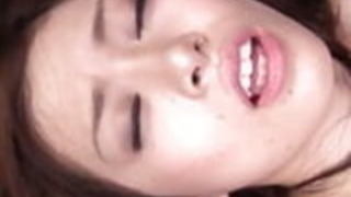 日本の蜂蜜ケイトは、大きなディックで殴られ、左ウィット 日本の蜂蜜ケイトは、大きなディックで殴られ、左ウィット