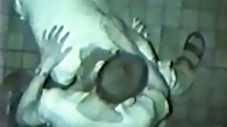 コーナー通りにいちゃつくカップル コーナー通りにいちゃつくカップル