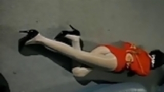 アジアロープでスカートとストッキング アジアロープでスカートとストッキング