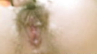 甘い日本人の十代の女の子、彼女の服を剥ぎ取る 甘い日本人の十代の女の子、彼女の服を剥ぎ取る