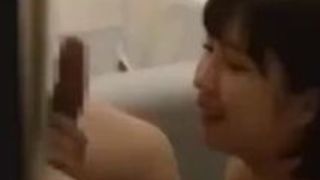 近親相姦 湊莉久 風呂 母 全裸 近親相姦 湊莉久 風呂 母 全裸
