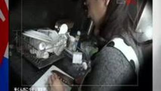 息子の同級生におっぱいを揉まれて感じてしまった母親2 息子の同級生におっぱいを揉まれて感じてしまった母親2