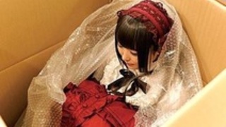 リアルラブドール’あず希’色白で未発達な身体を早速舐め回してチ○ポは破裂寸前ゴスロリ リアルラブドール’あず希’色白で未発達な身体を早速舐め回してチ○ポは破裂寸前ゴスロリ