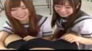 かわゆい姉妹の手ヌキとフェラでW顔射!!【成瀬心美長谷川しずく】 かわゆい姉妹の手ヌキとフェラでW顔射!!【成瀬心美長谷川しずく】