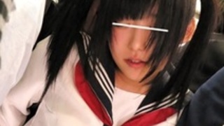 電車内でパンツ内大量射精痴漢に襲われたコスプレロリ女子高生’あず希’に素股パンツ中出しJK 電車内でパンツ内大量射精痴漢に襲われたコスプレロリ女子高生’あず希’に素股パンツ中出しJK