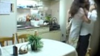 字幕日本のホームステイは間違ったフェラチオになりました 字幕日本のホームステイは間違ったフェラチオになりました