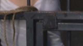 三谷希はディルドとディックに犯されます 三谷希はディルドとディックに犯されます