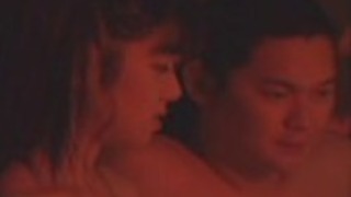 若い日本人油を塗った湯たんぽ 若い日本人油を塗った湯たんぽ