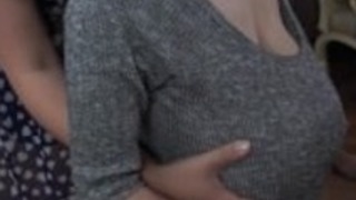 スーパーデカパイ映像:Hitomi スーパーデカパイのピアノキョウシと学生がお互いのおっぱいを愛撫し合ってディープなレズ行為に没頭するw スーパーデカパイ映像:Hitomi スーパーデカパイのピアノキョウシと学生がお互いのおっぱいを愛撫し合ってディープなレズ行為に没頭するw