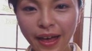 ホット日焼けした日本人女性は釘付け ホット日焼けした日本人女性は釘付け