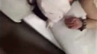 彼は日本の妻265を訓練している 彼は日本の妻265を訓練している