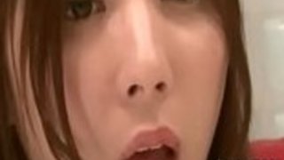 横山美麗、噴火に紫色のディルドを乗せて 横山美麗、噴火に紫色のディルドを乗せて