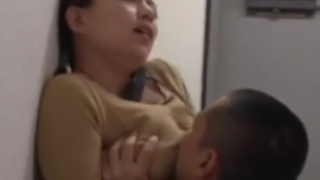 織田真子:拒み切れずに寝取られてしまう人妻 織田真子:拒み切れずに寝取られてしまう人妻