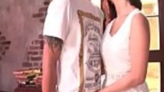 こんにちは、オノウエ若葉はこのコックを深くて堅くします こんにちは、オノウエ若葉はこのコックを深くて堅くします