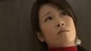 夫の叔父によって痴漢された若い日本の妻 夫の叔父によって痴漢された若い日本の妻