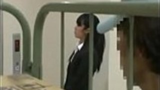 Pornallday.com - エレベーターで陳列隊員に怒られた日本人女性 Pornallday.com - エレベーターで陳列隊員に怒られた日本人女性