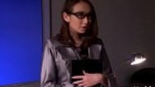 嬉しい日本の魅力は、ハードコアの行為のために誘惑される 嬉しい日本の魅力は、ハードコアの行為のために誘惑される