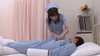 日本の看護師が2人の患者を喜ばせる - もっとElitejavhd.com 日本の看護師が2人の患者を喜ばせる - もっとElitejavhd.com