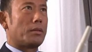 【夏目彩春】昇進をチラつかせ部下の美人妻に無理矢理ベロキスかまして陵辱するゲス上司 【夏目彩春】昇進をチラつかせ部下の美人妻に無理矢理ベロキスかまして陵辱するゲス上司