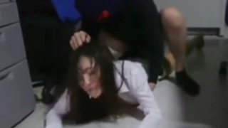 事務所で強盗にレ〇〇される事務のお姉様www 事務所で強盗にレ〇〇される事務のお姉様www