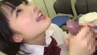 【宮崎あや】こんなかわゆい女子高生に淫乱痴女フェラされて辛抱できる自信はないw 【宮崎あや】こんなかわゆい女子高生に淫乱痴女フェラされて辛抱できる自信はないw