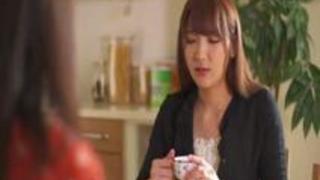 不動産業者を偽る男にレイプされてしまった美人妻 iQoo 不動産業者を偽る男にレイプされてしまった美人妻 iQoo