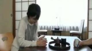 夫と離婚し女手一つで育てた息子と母が逃避行で母子相姦 夫と離婚し女手一つで育てた息子と母が逃避行で母子相姦