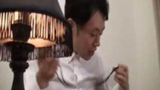 イジメっ子の母親の時間を止めて中出し仕返しパコ イジメっ子の母親の時間を止めて中出し仕返しパコ