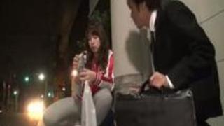 酔っ払いを介抱したら超絶淫乱ムチムチ娘だったので夜通しパコw 酔っ払いを介抱したら超絶淫乱ムチムチ娘だったので夜通しパコw