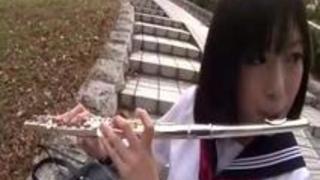 吹奏楽部の制服娘を家に連れ込んで中出しハメ撮り! 吹奏楽部の制服娘を家に連れ込んで中出しハメ撮り!