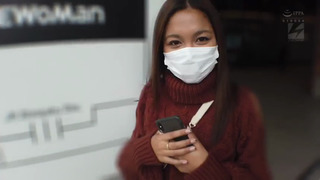 SNSで見つけた海外在住ハーフ美女ナンパAVデビュー SNSで見つけた海外在住ハーフ美女ナンパAVデビュー