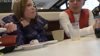 ドちびのド貧乳ヤンキー娘！騙して好き放題ハメる～超鬼畜な輪姦映像！