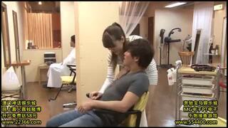 お客さんをマッサージ中に発情してフェラチオ→そのままパコ開始しちゃう美女 お客さんをマッサージ中に発情してフェラチオ→そのままパコ開始しちゃう美女