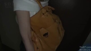 松岡ちな 綺麗な容姿にドキっ♪『いっぱい楽しもうね☆』積極的にちんぽも咥え気持ち良くしてく...