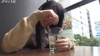 ミニスカ制服ビッチＪＫを車内に連れ込んで濃厚フェラ抜き