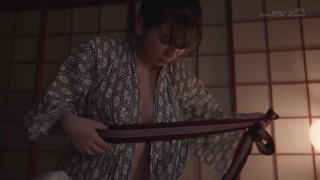 ウダツの上がらないオジサン上司の俺を出張先の温泉宿で相部屋誘惑してくる新卒巨乳OL 純真無垢な逆NTR 椎名のあ