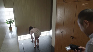 圧倒的屈辱の寝取られ劇!! 義父NTR 俺の出張中に…嫁が大嫌いな義父に寝取られて一部始終が納められたその衝撃映像がこれだった…。 通野未帆 圧倒的屈辱の寝取られ劇!! 義父NTR 俺の出張中に…嫁が大嫌いな義父に寝取られて一部始終が納められたその衝撃映像がこれだった…。 通野未帆